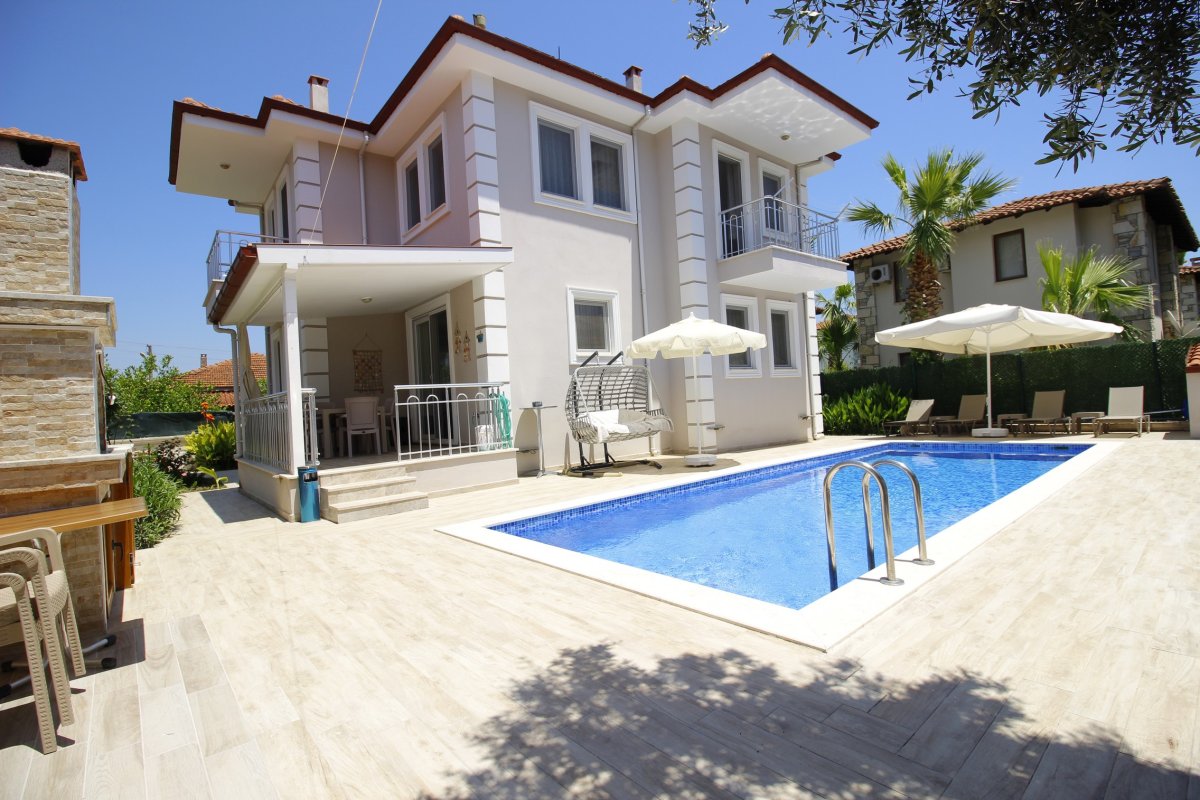 Muğla, Dalyan'da 4 Odalı, 3 Banyolu 8 Kişiye Kadar Konaklamalı Kiralık Tatil Evi - No: 541