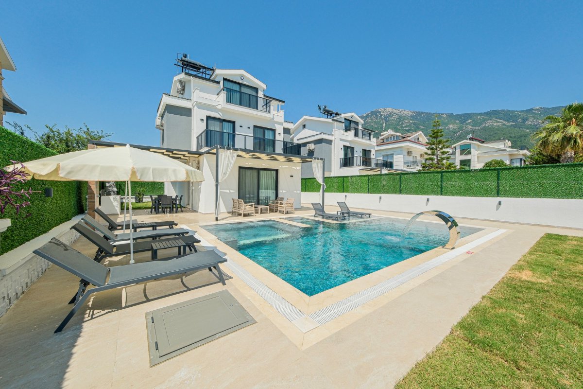 Muğla, Fethiye'de 3 Odalı, 3 Banyolu 6 Kişiye Kadar Konaklamalı Kiralık Tatil Evi - No: 562-1