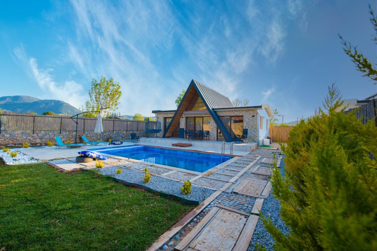 Muğla, Fethiye'de 2 Odalı, 2 Banyolu 4 Kişiye Kadar Konaklamalı Kiralık Tatil Evi - No: 567