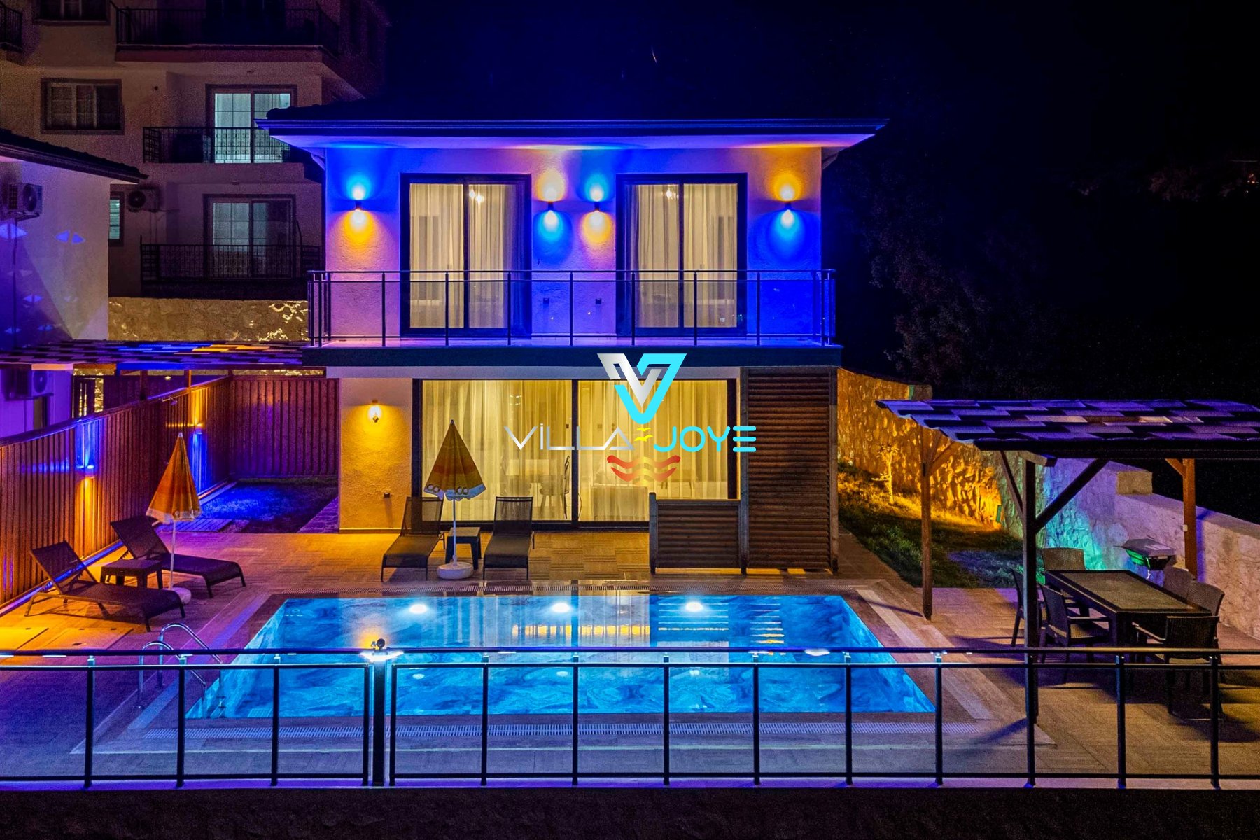 Antalya, Kaş'ta 2 Odalı, 2 Banyolu 4 Kişiye Kadar Konaklamalı Kiralık Tatil Evi - No: 568-2 Antalya, Kaş'ta 2 Odalı, 2 Banyolu 4 Kişiye Kadar Konaklamalı Kiralık Tatil Evi - No: 568-2