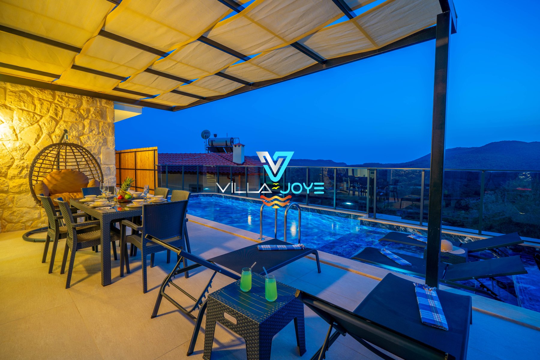 Antalya, Kaş'ta 3 Odalı, 3 Banyolu 6 Kişiye Kadar Konaklamalı Kiralık Tatil Evi - No: 569-1 Antalya, Kaş'ta 3 Odalı, 3 Banyolu 6 Kişiye Kadar Konaklamalı Kiralık Tatil Evi - No: 569-1