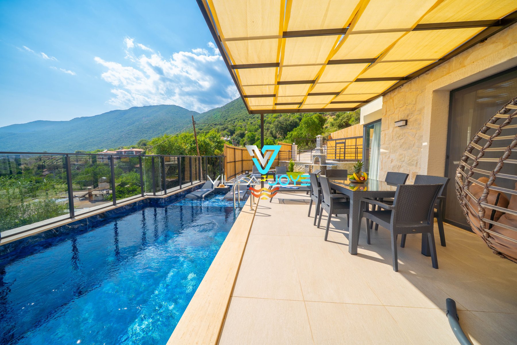 Antalya, Kaş'ta 3 Odalı, 3 Banyolu 6 Kişiye Kadar Konaklamalı Kiralık Tatil Evi - No: 569-1 Antalya, Kaş'ta 3 Odalı, 3 Banyolu 6 Kişiye Kadar Konaklamalı Kiralık Tatil Evi - No: 569-1