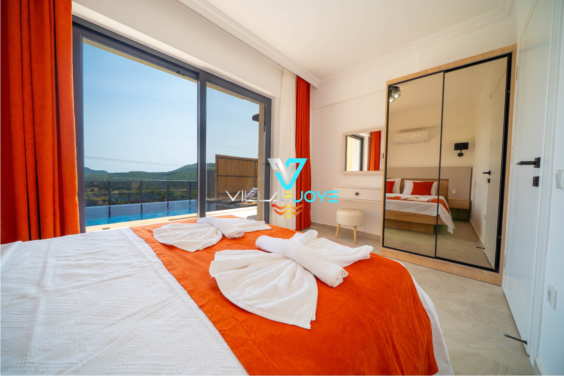 Antalya, Kaş'ta 3 Odalı, 3 Banyolu 6 Kişiye Kadar Konaklamalı Kiralık Tatil Evi - No: 569-1 Antalya, Kaş'ta 3 Odalı, 3 Banyolu 6 Kişiye Kadar Konaklamalı Kiralık Tatil Evi - No: 569-1