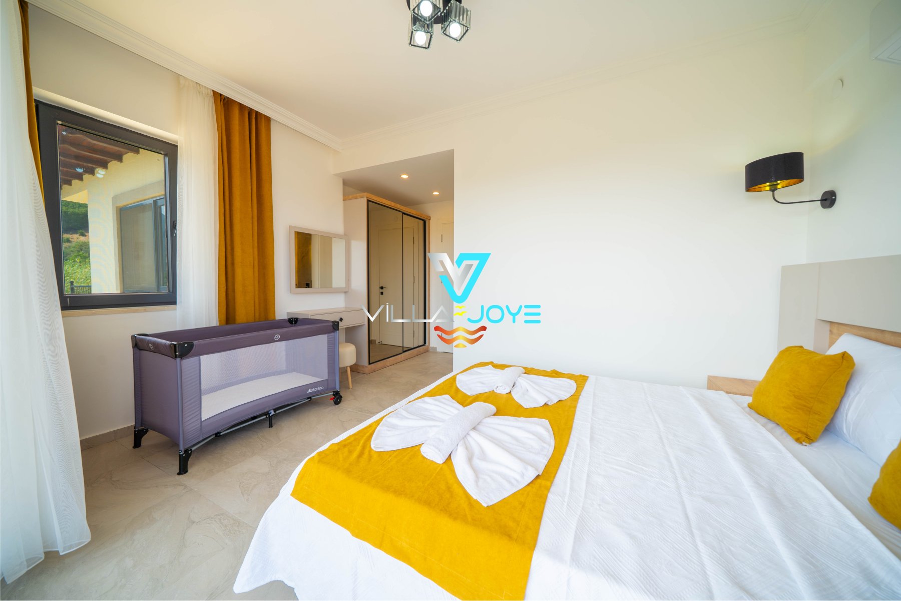 Antalya, Kaş'ta 3 Odalı, 3 Banyolu 6 Kişiye Kadar Konaklamalı Kiralık Tatil Evi - No: 569-1 Antalya, Kaş'ta 3 Odalı, 3 Banyolu 6 Kişiye Kadar Konaklamalı Kiralık Tatil Evi - No: 569-1