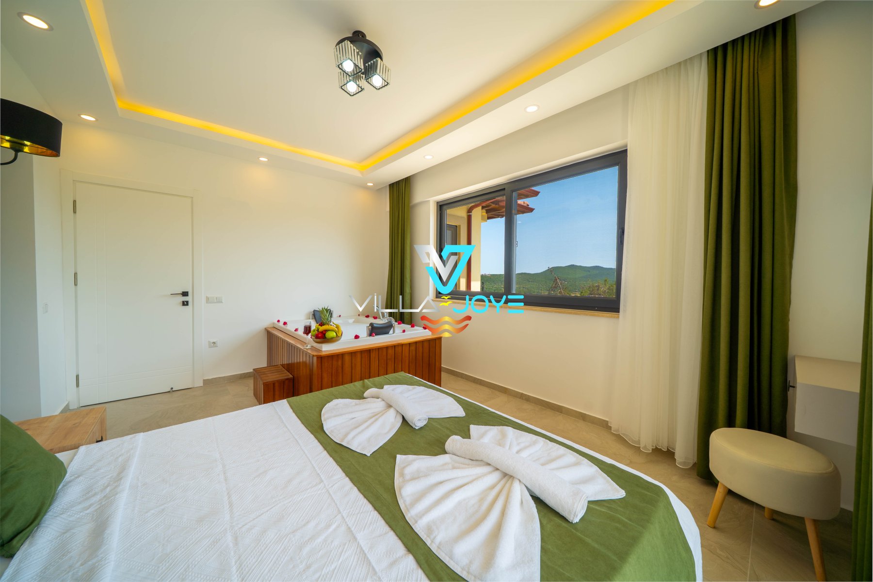 Antalya, Kaş'ta 3 Odalı, 3 Banyolu 6 Kişiye Kadar Konaklamalı Kiralık Tatil Evi - No: 569-1 Antalya, Kaş'ta 3 Odalı, 3 Banyolu 6 Kişiye Kadar Konaklamalı Kiralık Tatil Evi - No: 569-1