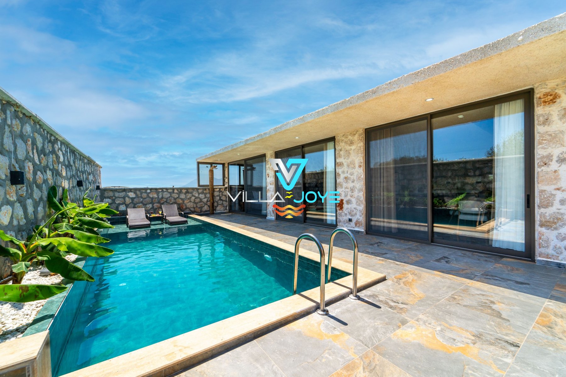 Antalya, Kalkan'da 1 Odalı, 1 Banyolu, 2 Kişiye Kadar Konaklamalı, Kiralık Tatil Evi - No: 570 Antalya, Kalkan'da 1 Odalı, 1 Banyolu, 2 Kişiye Kadar Konaklamalı, Kiralık Tatil Evi - No: 570