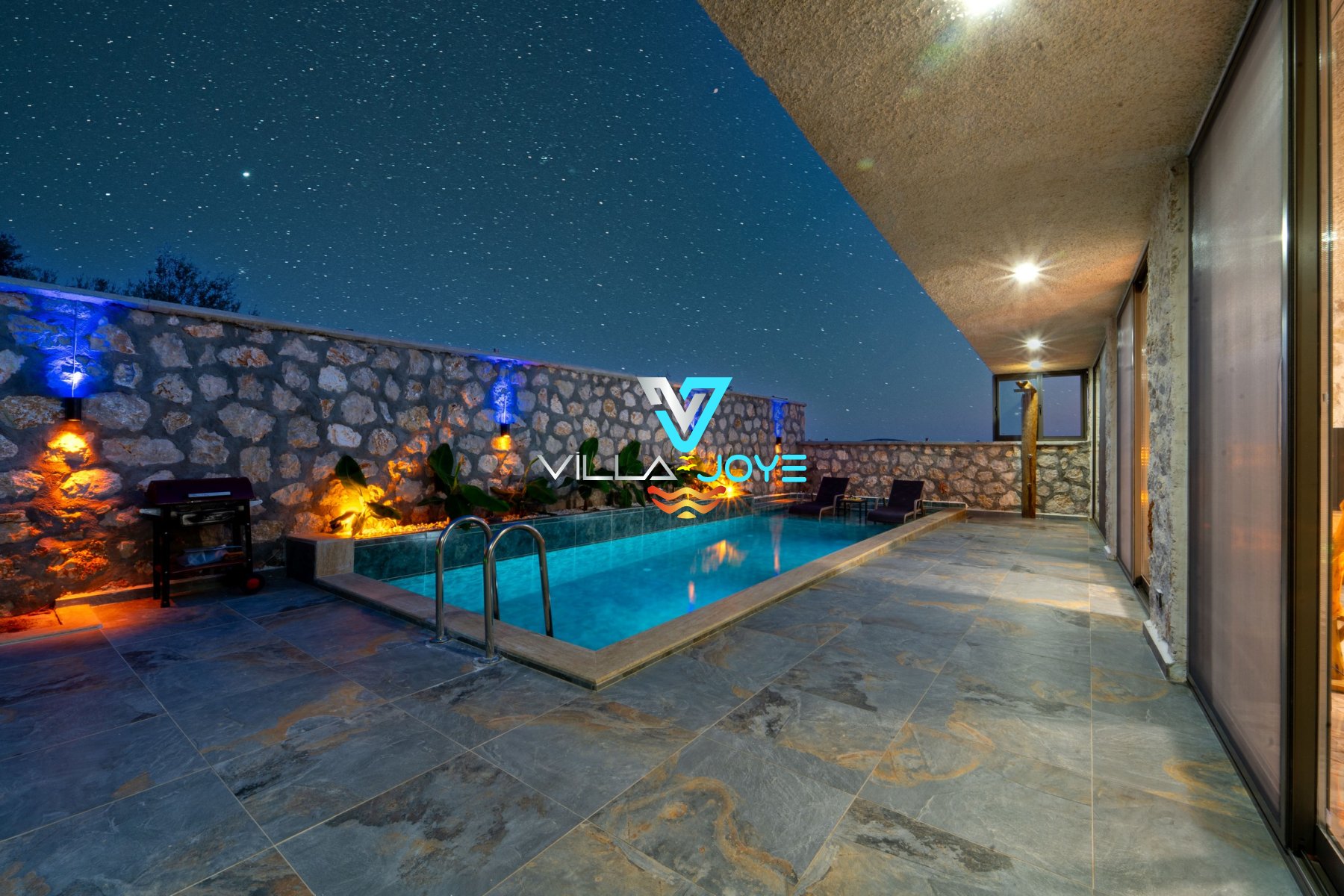 Antalya, Kalkan'da 1 Odalı, 1 Banyolu, 2 Kişiye Kadar Konaklamalı, Kiralık Tatil Evi - No: 570 Antalya, Kalkan'da 1 Odalı, 1 Banyolu, 2 Kişiye Kadar Konaklamalı, Kiralık Tatil Evi - No: 570