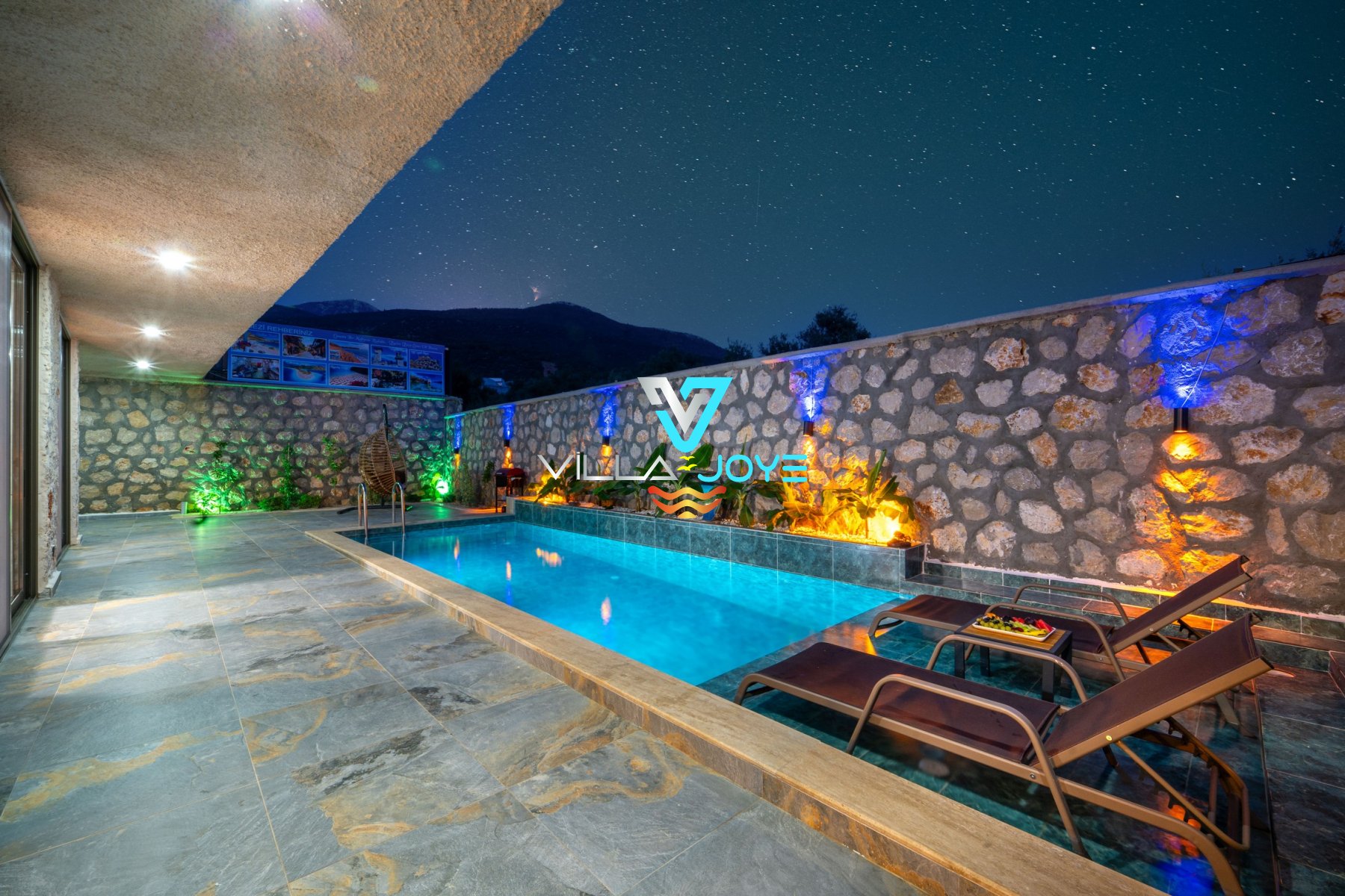 Antalya, Kalkan'da 1 Odalı, 1 Banyolu, 2 Kişiye Kadar Konaklamalı, Kiralık Tatil Evi - No: 570 Antalya, Kalkan'da 1 Odalı, 1 Banyolu, 2 Kişiye Kadar Konaklamalı, Kiralık Tatil Evi - No: 570