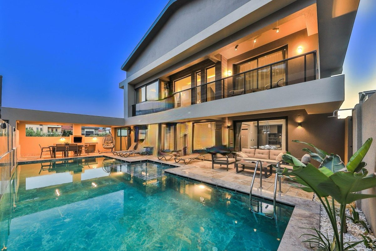 Muğla, Fethiye'de 4 Odalı, 4 Banyolu, 8 Kişiye Kadar Konaklamalı, Kiralık Tatil Evi - No: 574