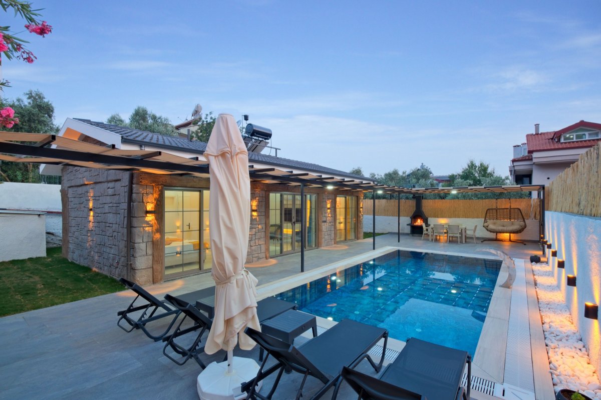 Muğla, Fethiye'de 2 Odalı, 2 Banyolu, 4 Kişiye Kadar Konaklamalı Kiralık Tatil Evi - No: 577