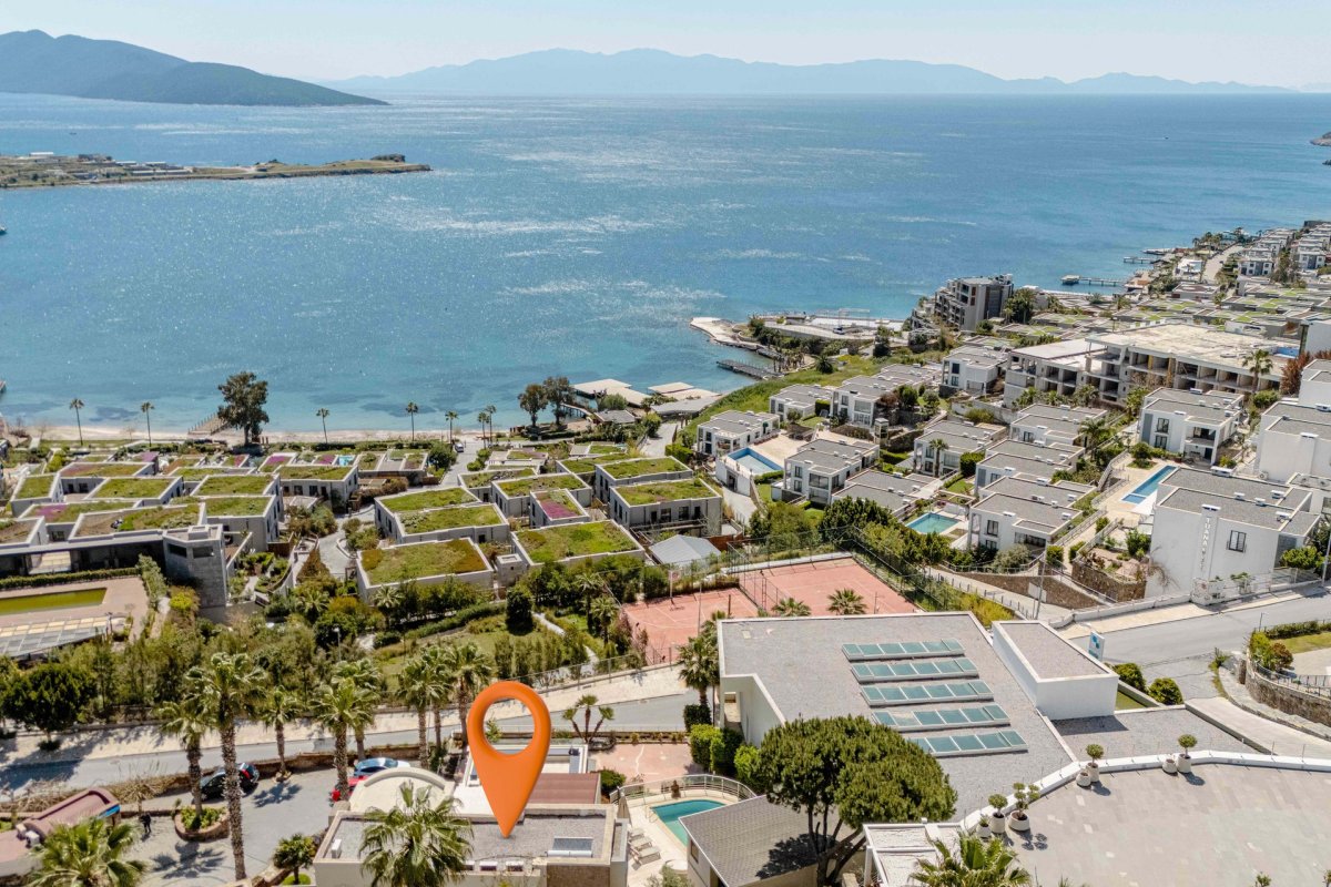 Muğla, Bodrum'da 5 Odalı, 5 Banyolu, 10 Kişiye Kadar Konaklamalı Kiralık Tatil Evi - No: 588