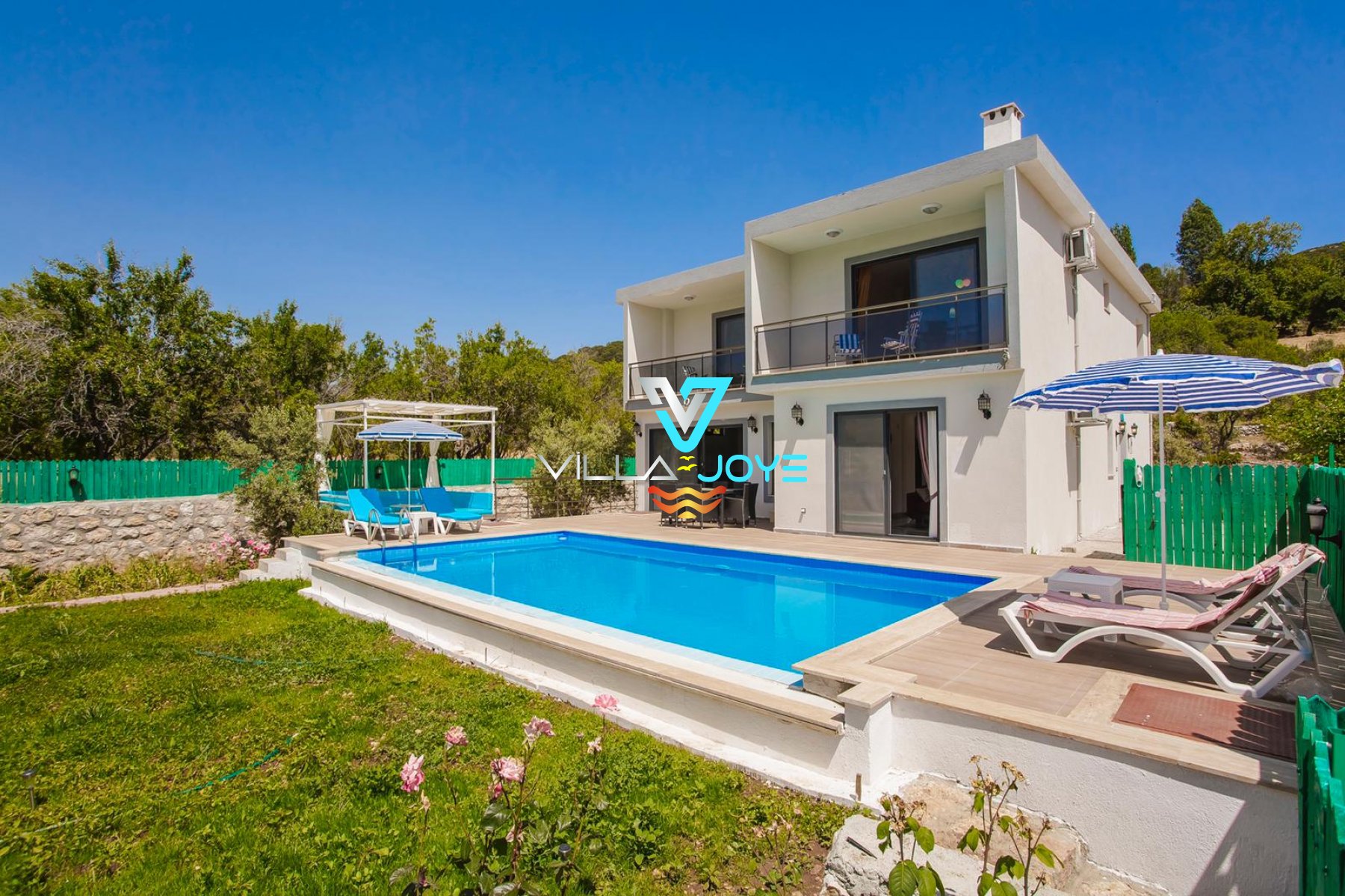 Antalya, Kalkan'da 2 Odalı, 2 Banyolu, 4 Kişiye Kadar Konaklamalı Kiralık Villa - No:69