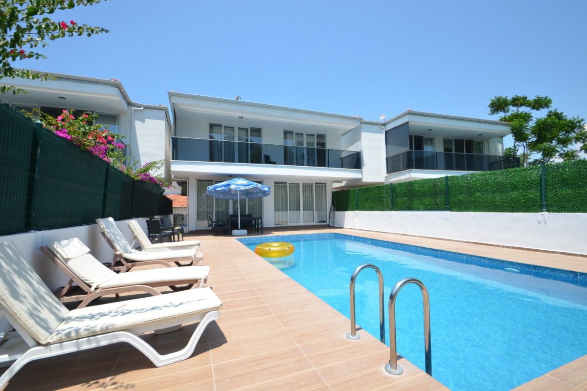 Villa Salvador