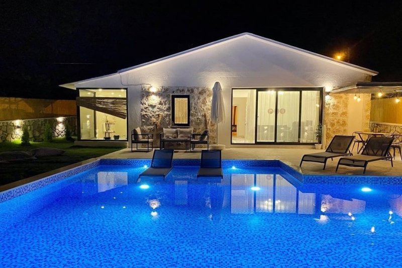 Antalya, Kalkan'da 2 Odalı, 2 Banyolu 4 Kişiye Kadar Konaklamalı, Kiralık Tatil Evi - No: 9
