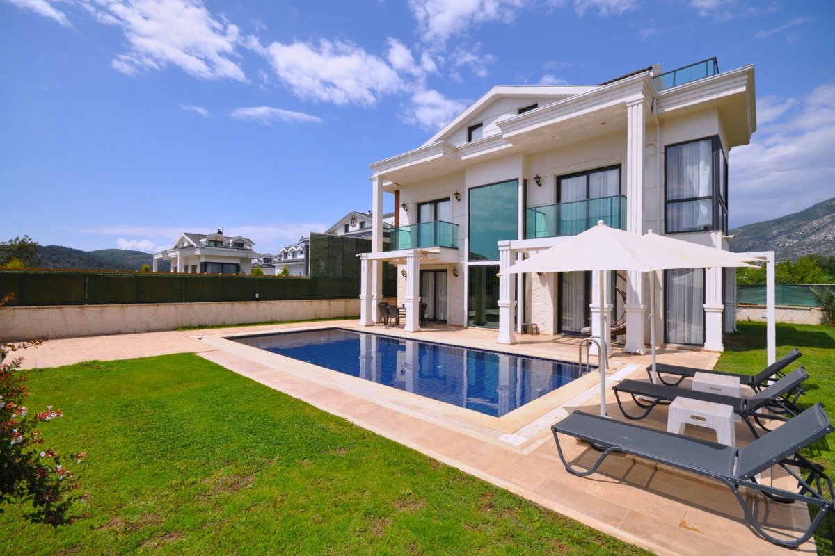 Villa Ayra
