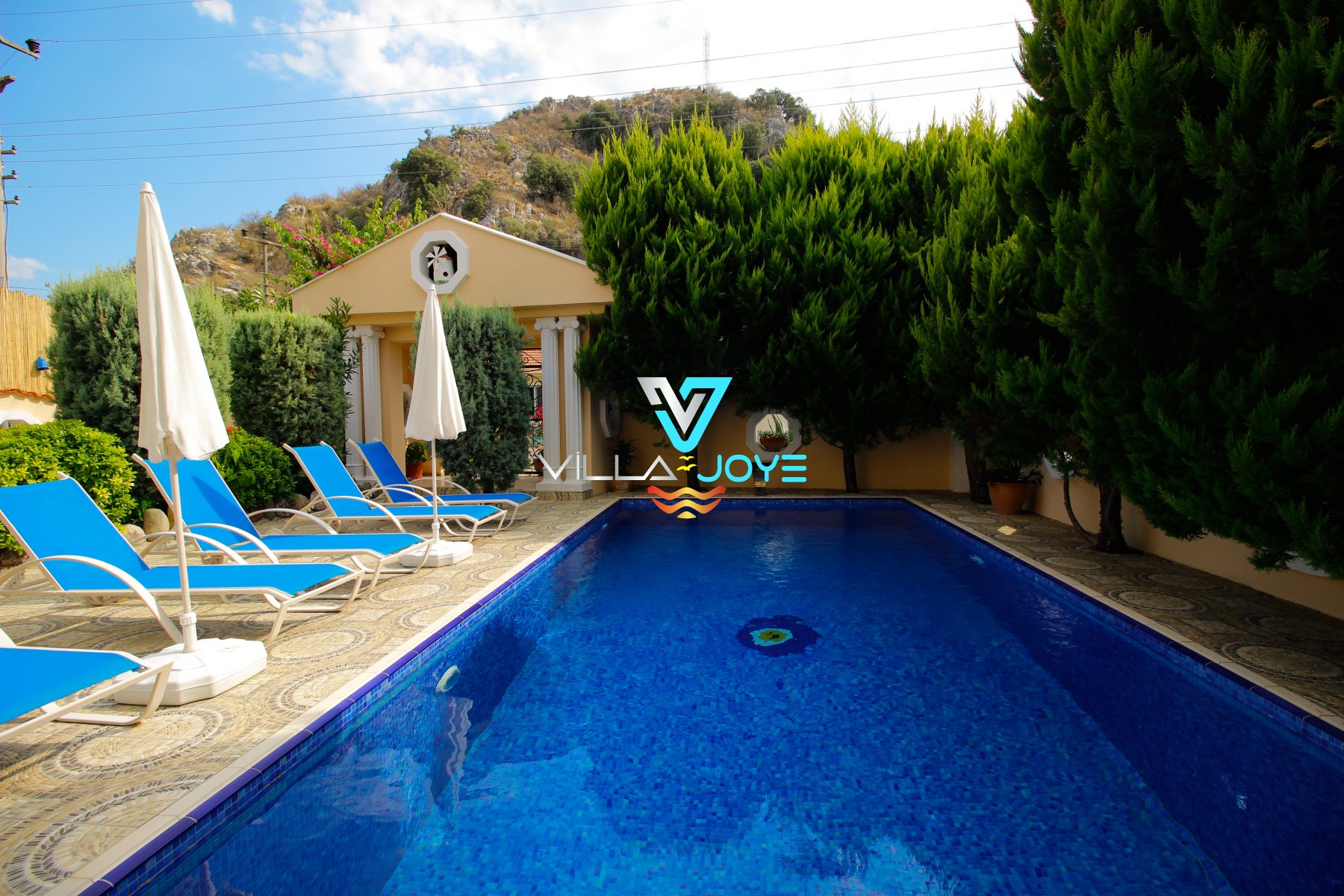 Muğla, Dalyan'da 5 Odalı, 4 Banyolu, 11 Kişiye Kadar Konaklamalı Kiralık Villa - No:72